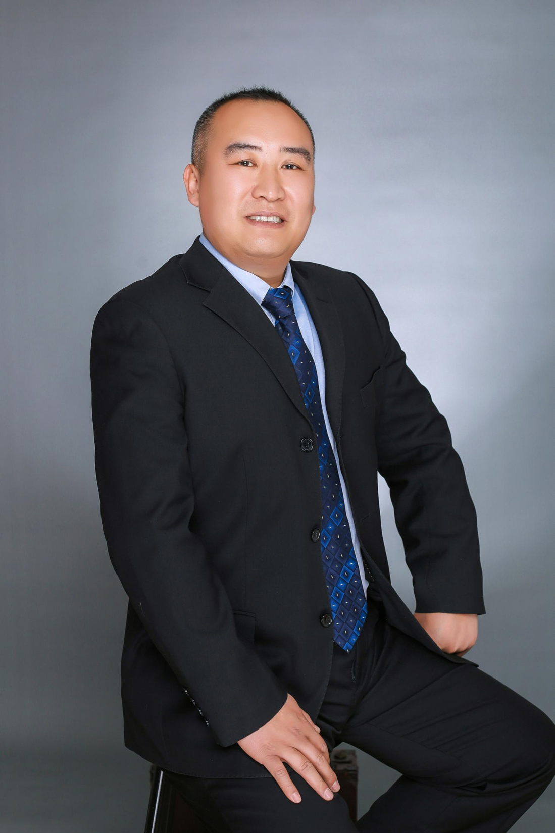 杨健